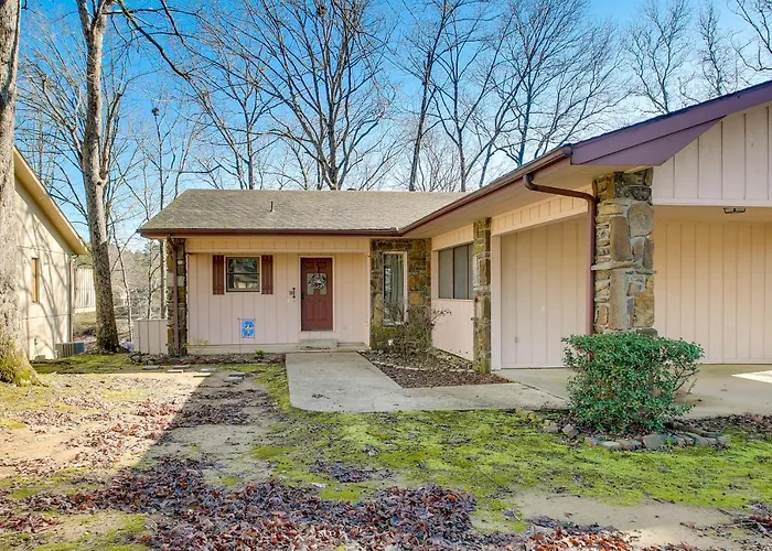 Lakefront Hot Springs Village Vacation Rental!
