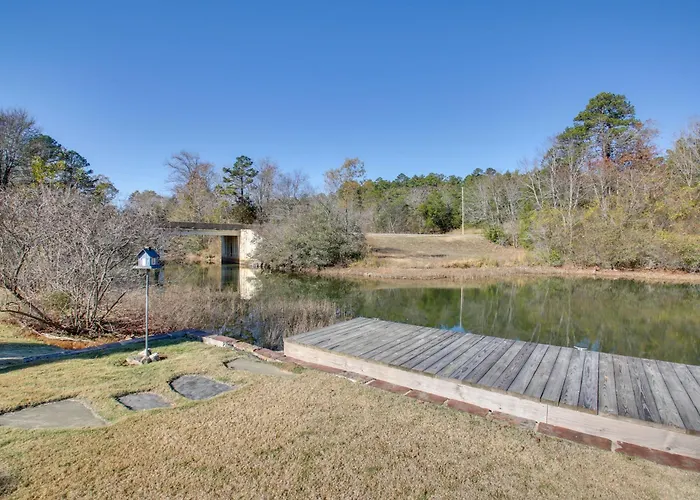 Lake Balboa Access: Home W/ Dock & Yard