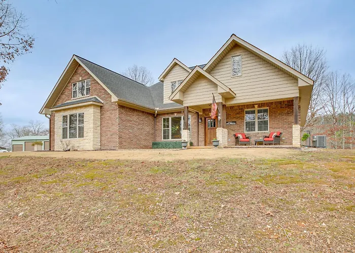 < 5 Mi To Lake Desoto: Grand Hot Springs Home